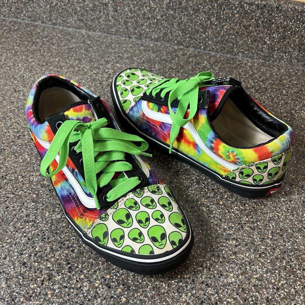 Vans Customs Alien Tie Dye Mens Sz 8 Canvas Skate Shoe Lace Up Low Womens Sz 9.5
